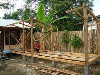 building goat house